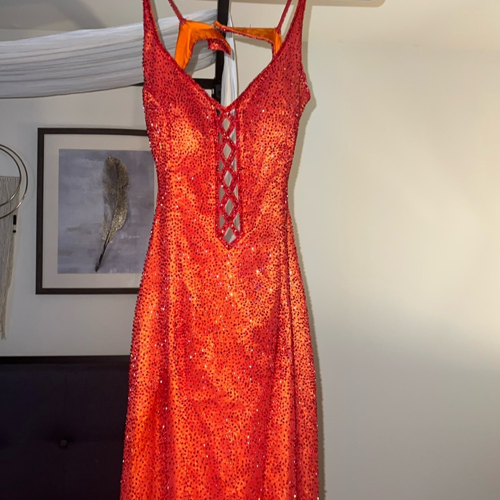 Formal dress, suitable for prom, homecoming, balls etc